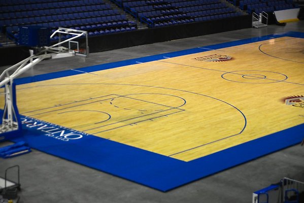 47.CBBank.Arena.Ontario