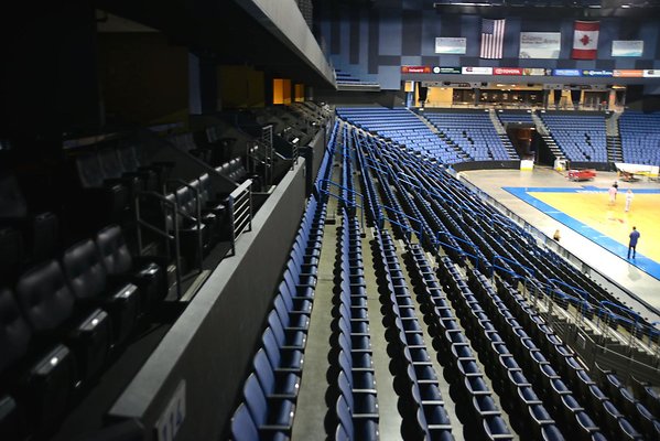 64.CBBank.Arena.Ontario