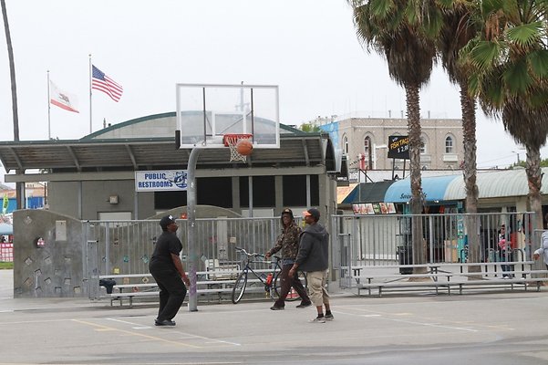 Venice.Beach.BB.Courts.41