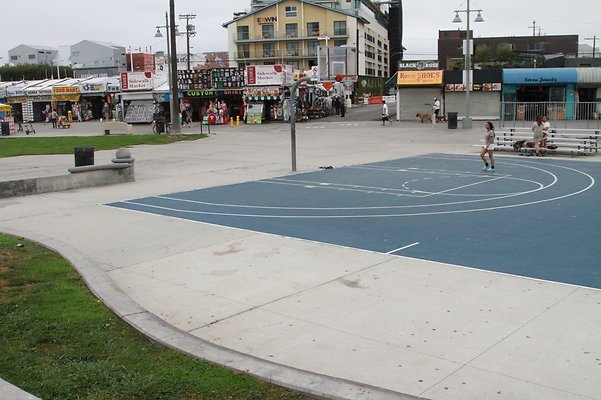 Venice.Beach.BB.Courts.13