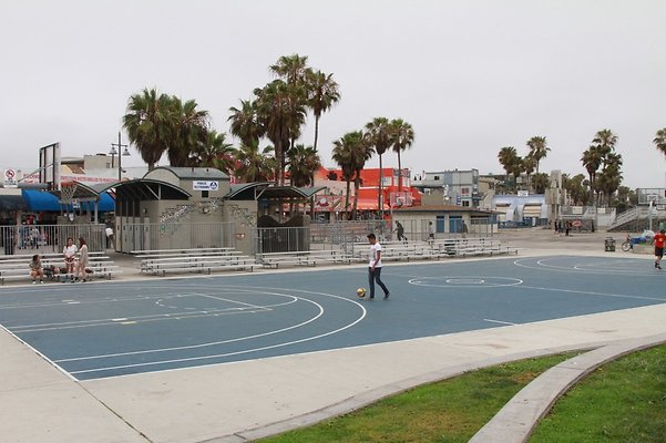 Venice.Beach.BB.Courts.27