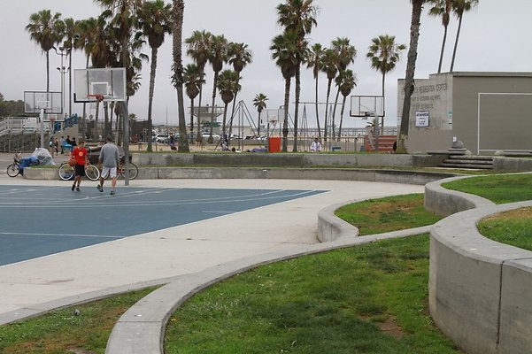 Venice.Beach.BB.Courts.26