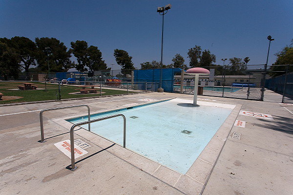 Van Nuys.SO.Park Pool24