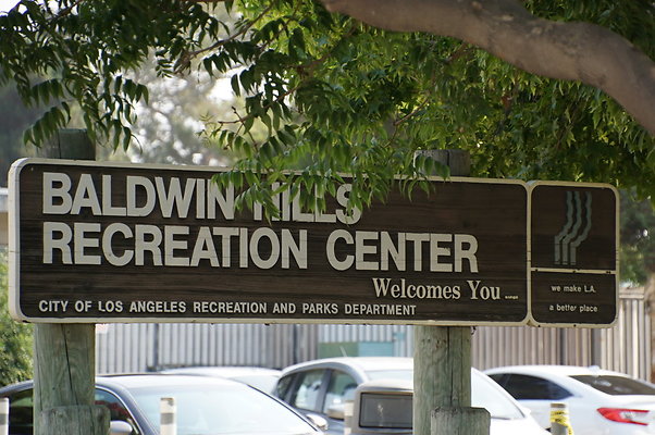 Baldwin Hills.Rec.BBall.Court.Ext