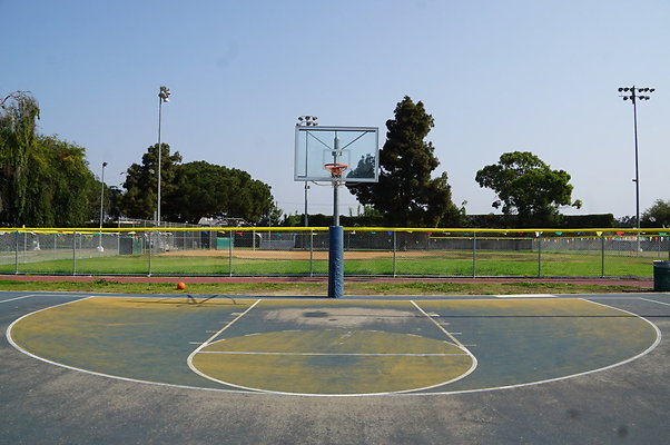 Baldwin.Hills.Rec.BBall.Ext.15