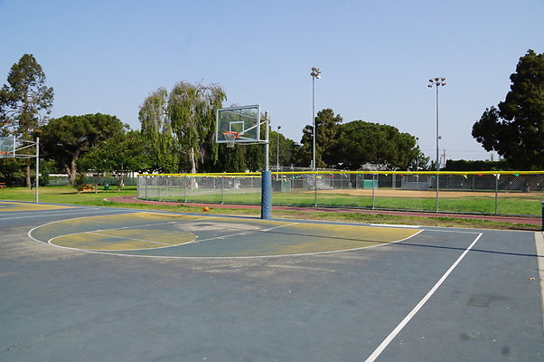 Baldwin.Hills.Rec.BBall.Ext.04