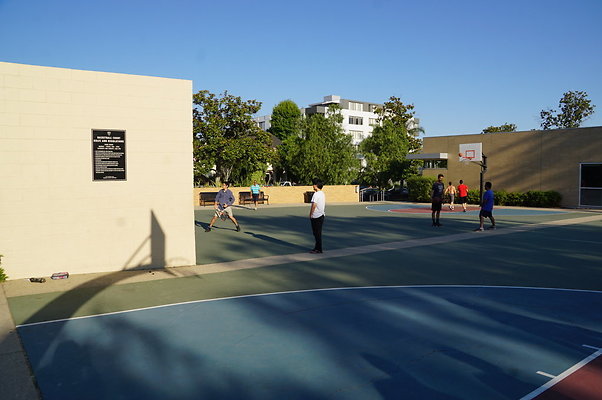 Roxbury.Park.BH.BBall.Ext.04