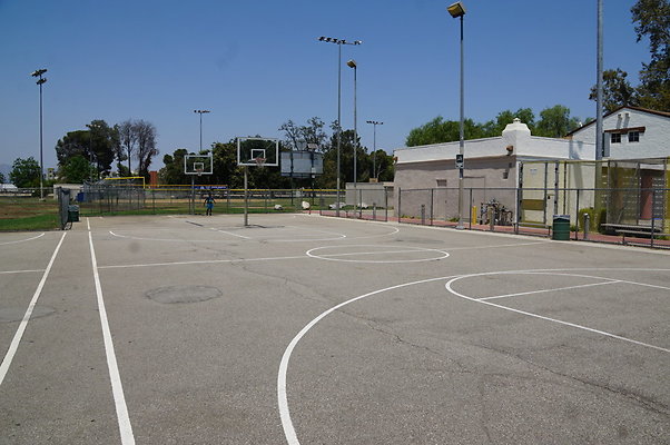 Reseda.Rec.BBall.Court.Ext.43