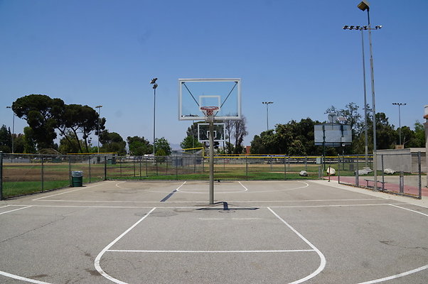 Reseda.Rec.BBall.Court.Ext.08
