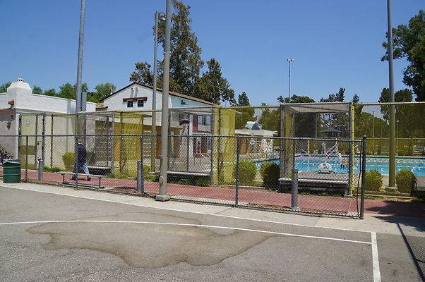Reseda.Rec.BBall.Court.Ext.03