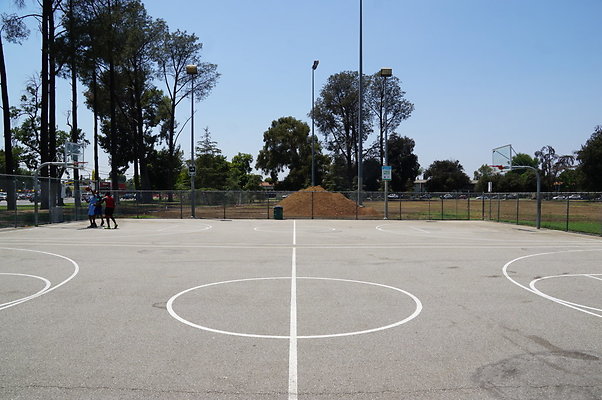 Reseda.Rec.BBall.Court.Ext.22