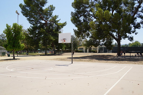 Van.Nuys.SO.BBall.Ext24