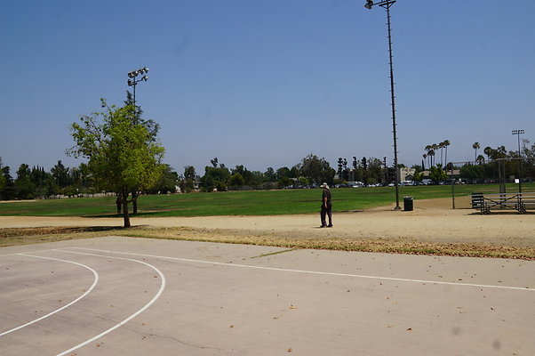 Van.Nuys.SO.BBall.Ext30