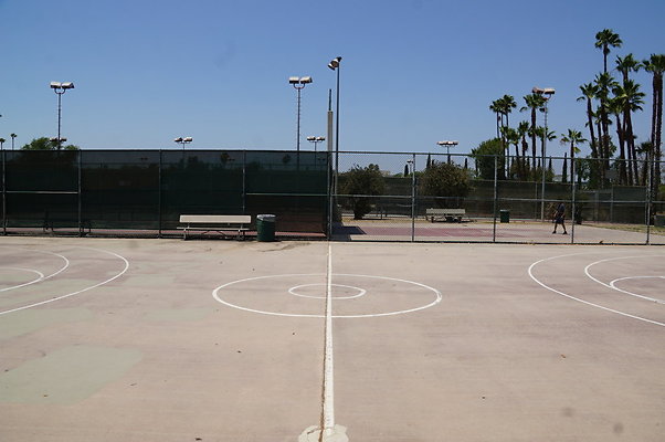 Van.Nuys.SO.BBall.Ext08