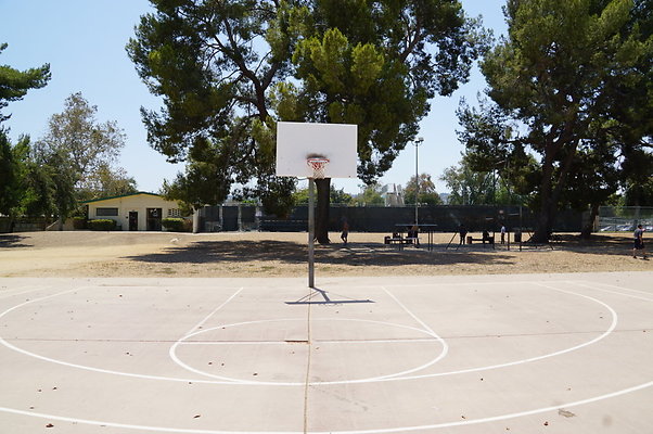 Van.Nuys.SO.BBall.Ext35