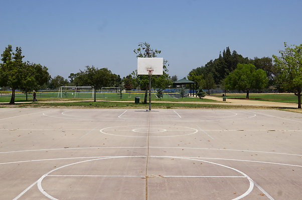 Van.Nuys.SO.BBall.Ext43