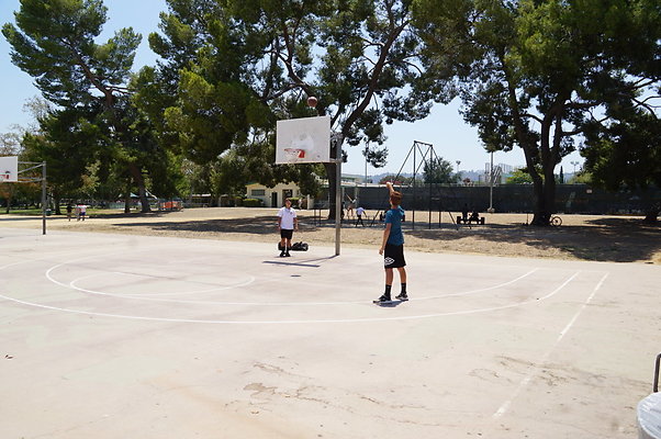 Van.Nuys.SO.BBall.Ext03