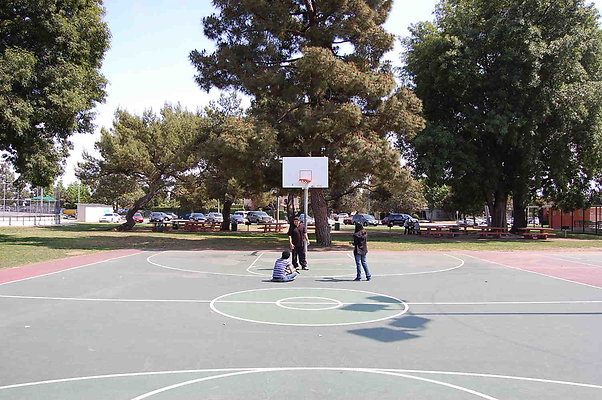 Mar Vista Park Basketball Court
