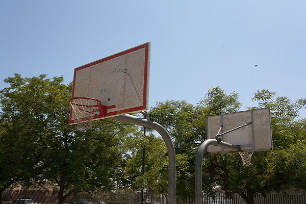 NORTH HILLS COMMUNITY PARK BASKETBALL 061312011