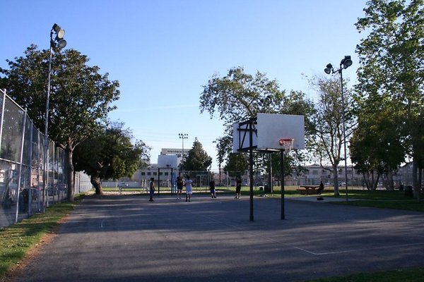res Hollywood Rec Center