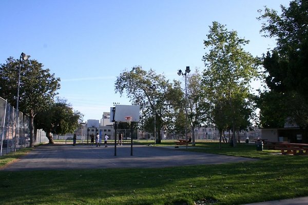 res Hollywood Rec Center 8