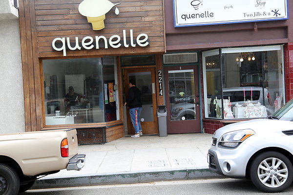 Quenelle00015