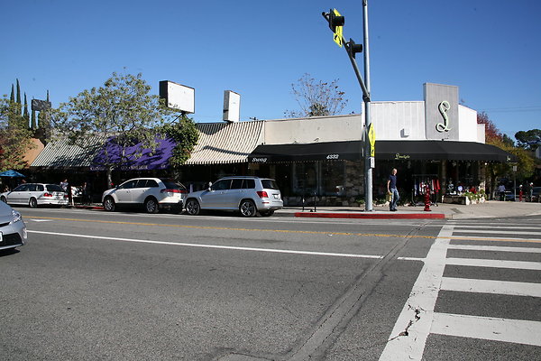 TujungaAveEast00011