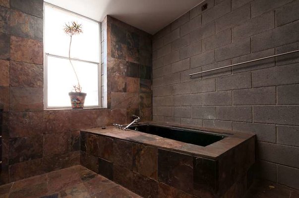 10352 bath9