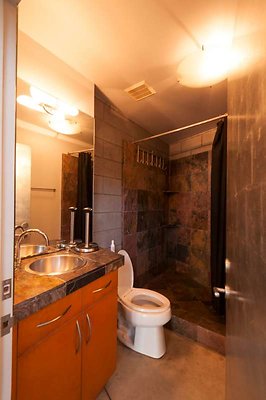 10352 bath2
