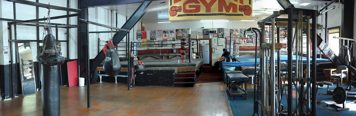Broadway Boxing Gym.South Central01