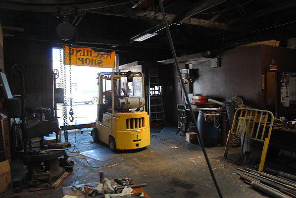 Eric Machinery.Machine Shop.LA47