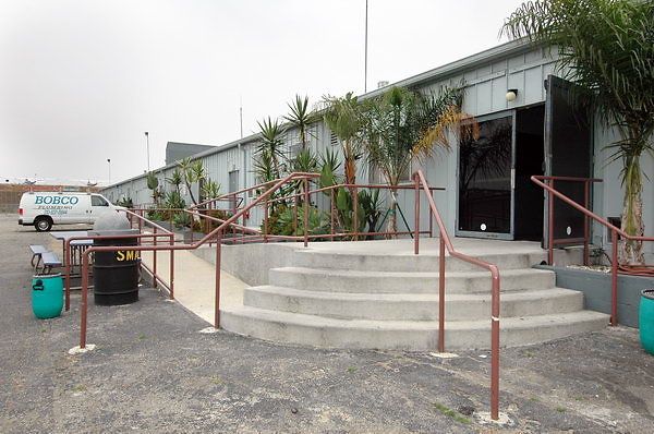 16 Warehouse-035