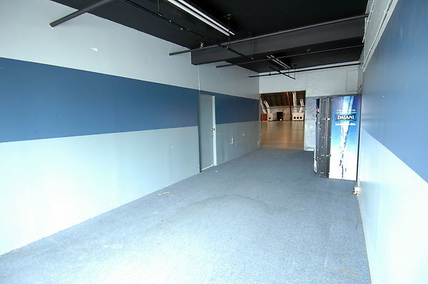 16 Warehouse-013
