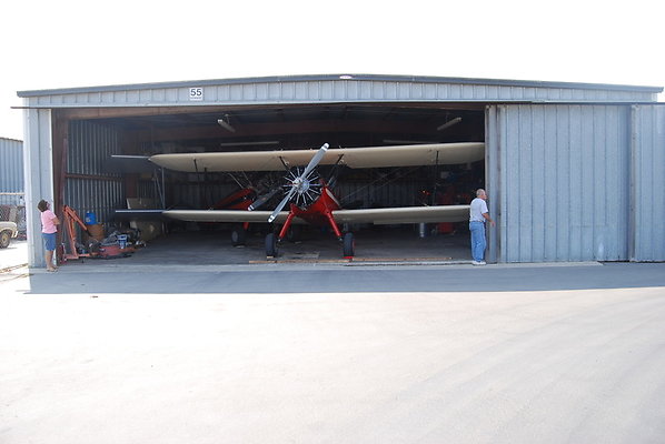 Roweenas.Hangar.Santa.Paula.17