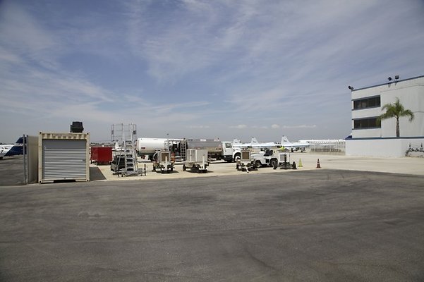 LB.Aerolease.Hangar.11