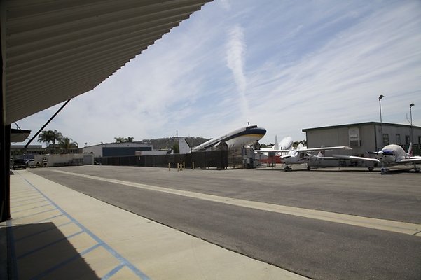 LB.Aerolease.Hangar.19