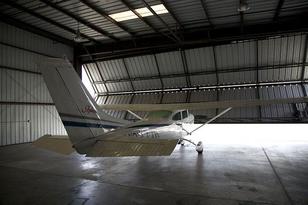 LB.Aerolease.Hangar.14