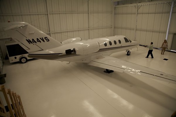 LB.Aerolease.Hangar.05