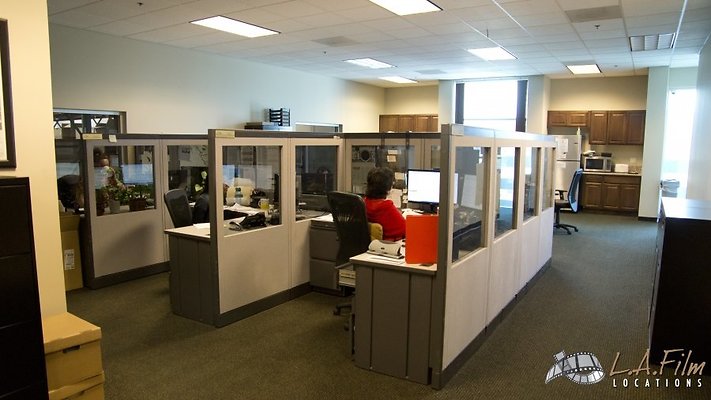 Warehouse.HQ.1.LAFIlmLocations.SantaClarita 09