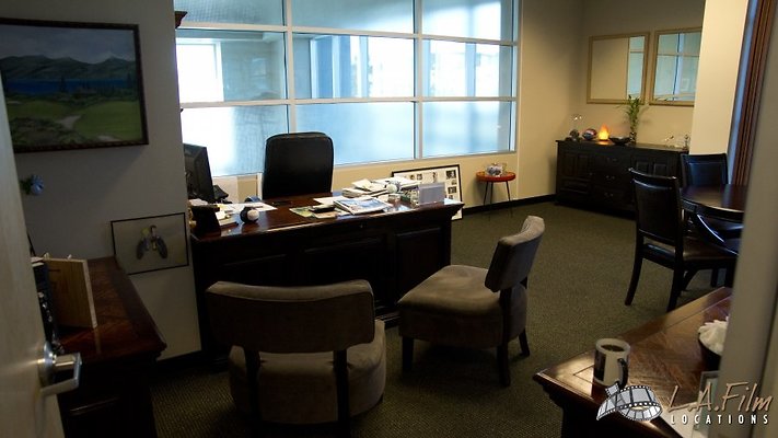 Warehouse.HQ.1.LAFIlmLocations.SantaClarita 14