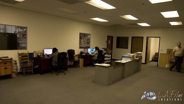 Warehouse.Com.1.LAFIlmLocations.SantaClarita 05