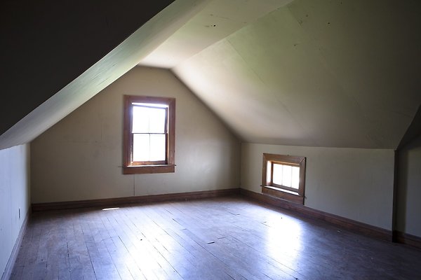 olivias-house-attic