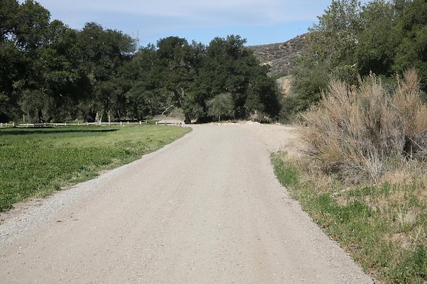 RANCH ROAD - Golden Oak Ranch-NorthRd- SantaClarita 002