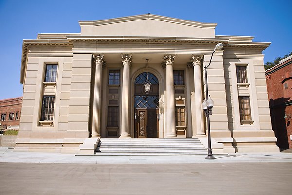 store-front-court-house