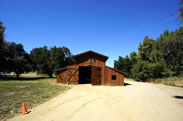 GOR.Placerita.Cyn.Barn.WIDE.10