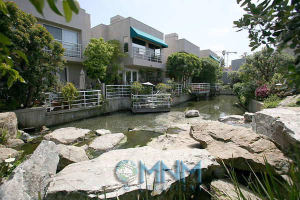 Waterfall 670 1 0057 43