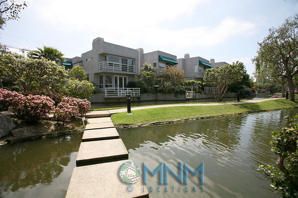 Lagoon Foot Bridge 690-7 0065 31