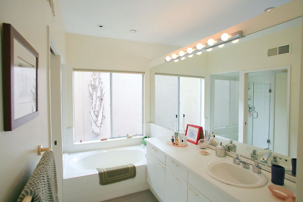 Bedroom Bathroom 0042 1