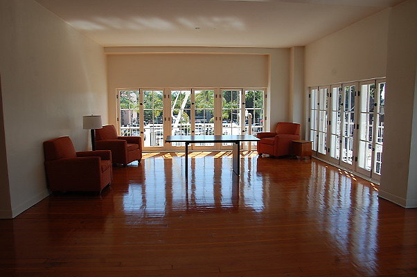 OddFellows.Mezzine Apartment.107