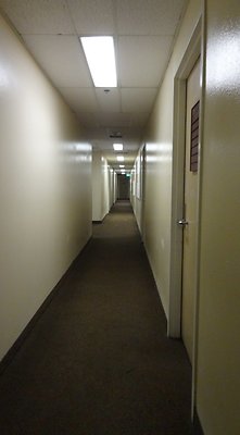 913546